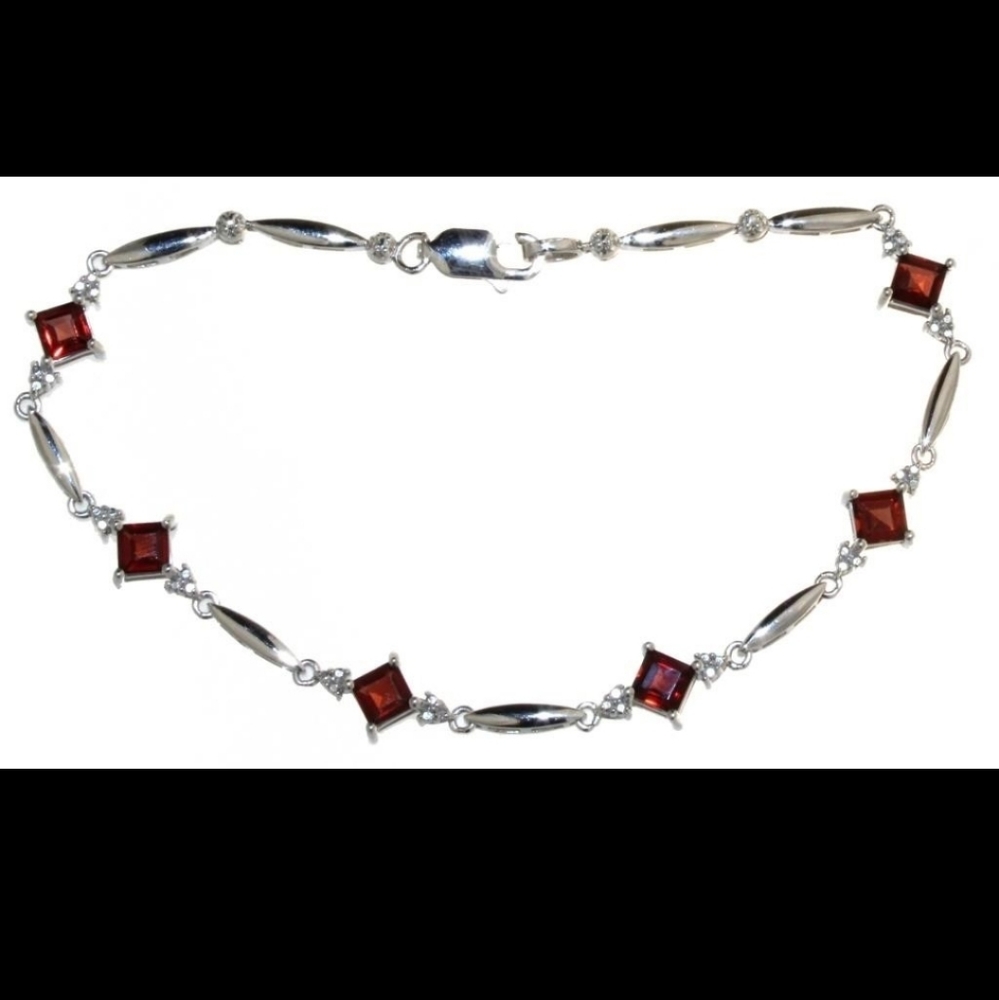 Genuine 3.50 ct Garnet & Diamond Accent Bracelet